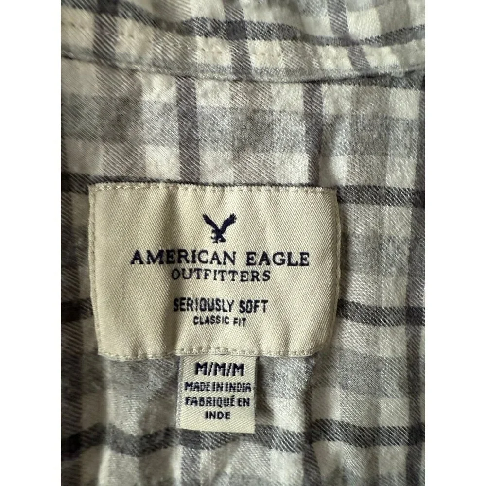 American Eagle men’s size medium, seriously, soft plaid shirt